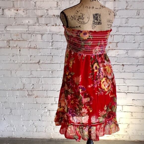 Magazine Floral summer dress .SIZE S - SMALL Ruffle on bottom - Picture 2 of 8